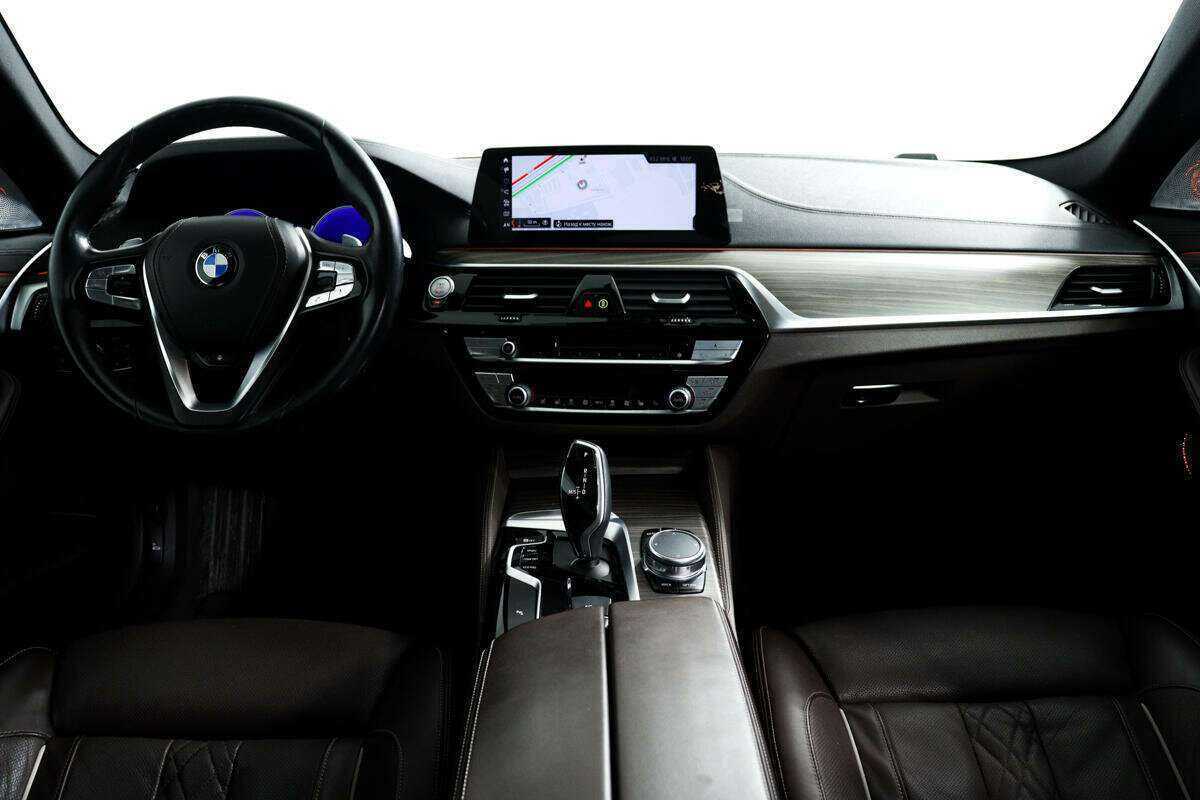 Купить BMW 5 серии 520d xDrive, 2019, 137 614 км, фото №11