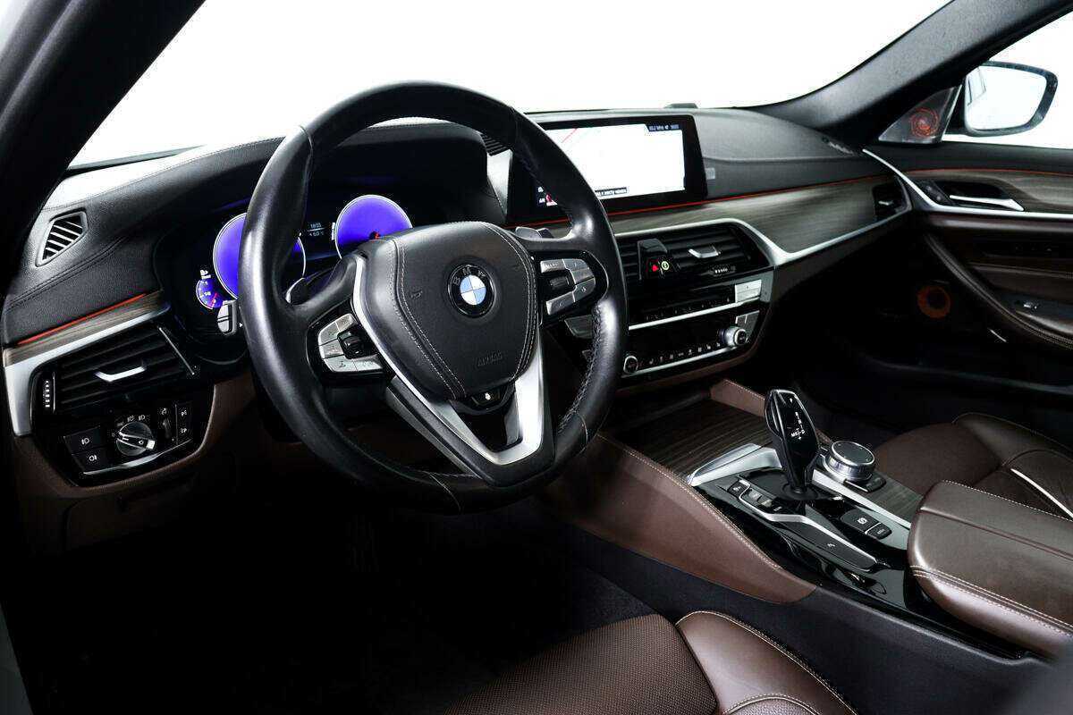 Купить BMW 5 серии 520d xDrive, 2019, 137 614 км, фото №13