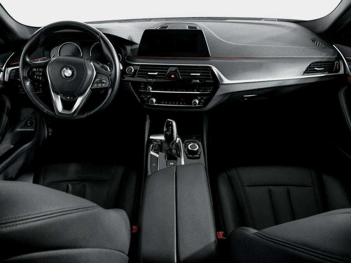 Купить BMW 5 серии 520d xDrive, 2019, 79 669 км, фото №11