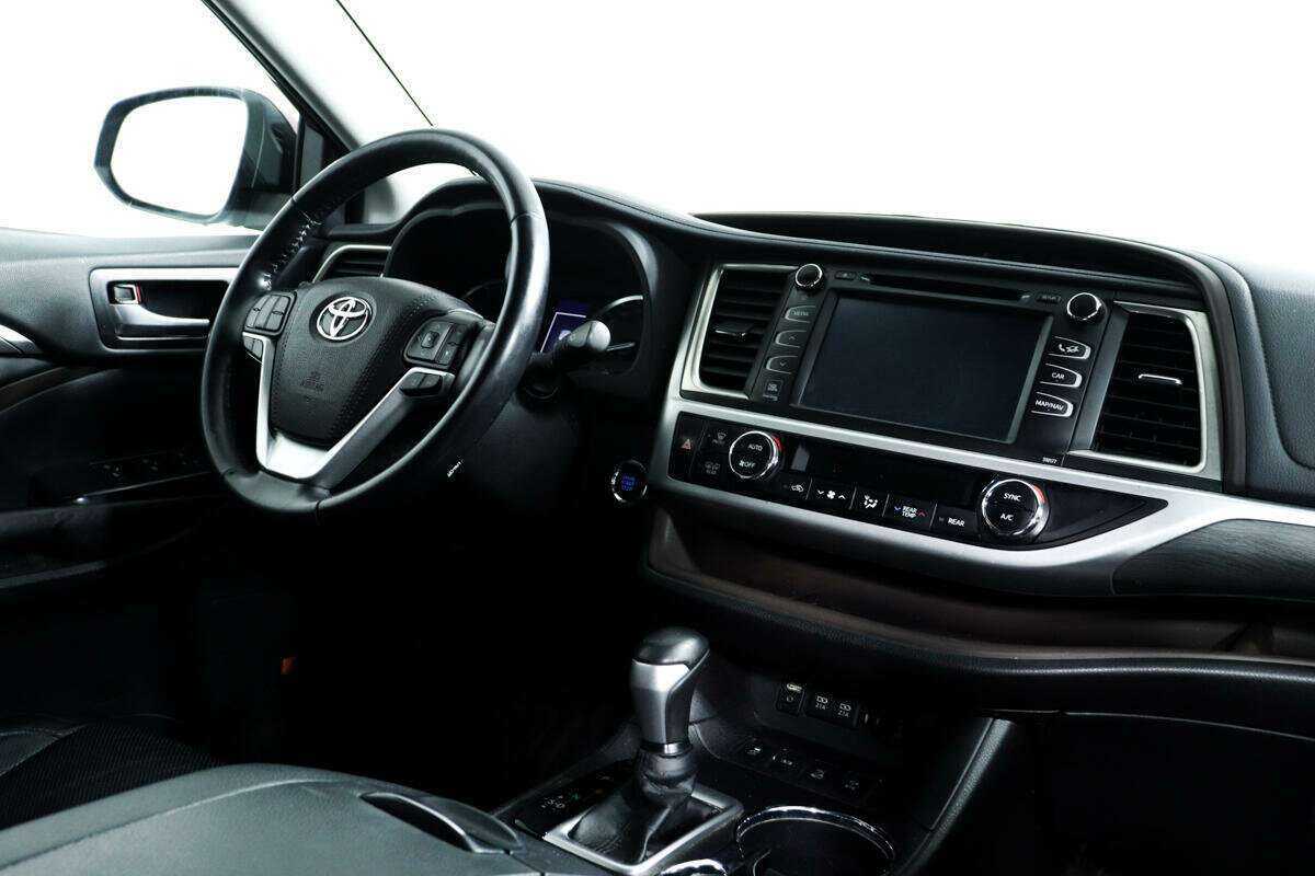 Купить Toyota Highlander, 2018, 106 801 км, фото №9