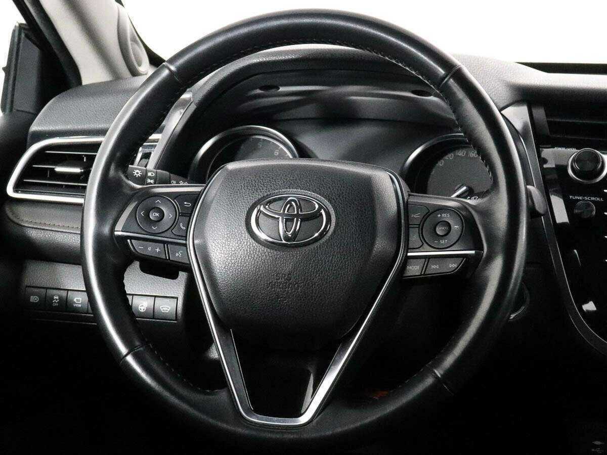 Купить Toyota Camry, 2018, 63 300 км, фото №11