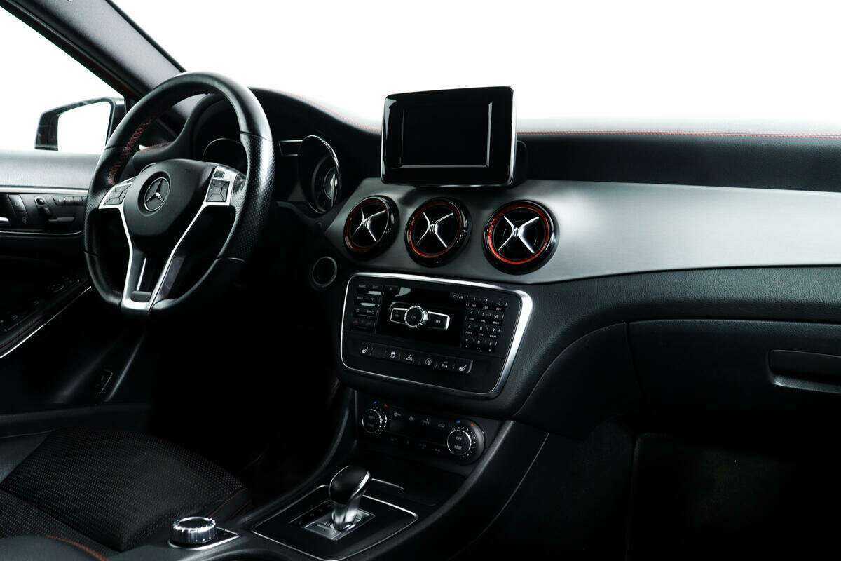 Купить Mercedes-Benz GLA AMG 45 AMG, 2015, 119 425 км, фото №9