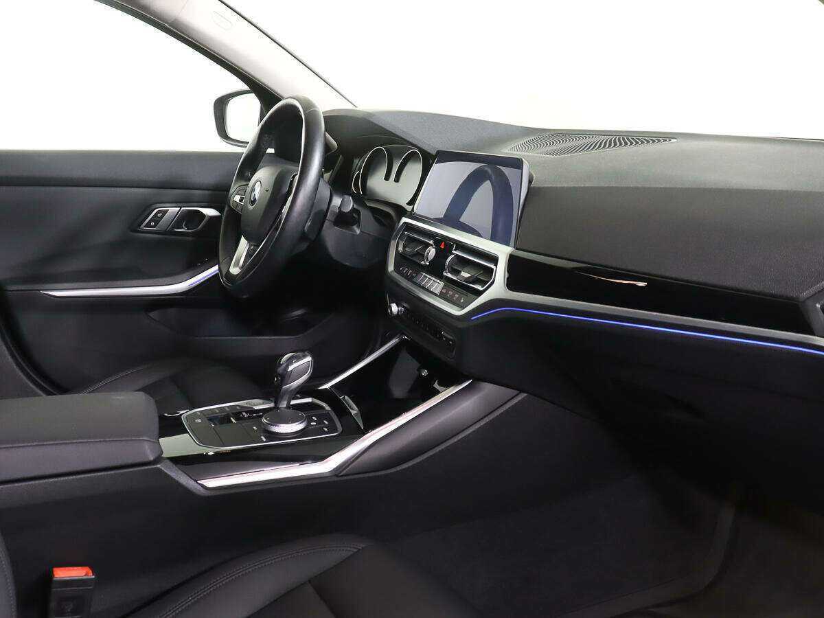 Купить BMW 3 серии 318i, 2020, 41 275 км, фото №8