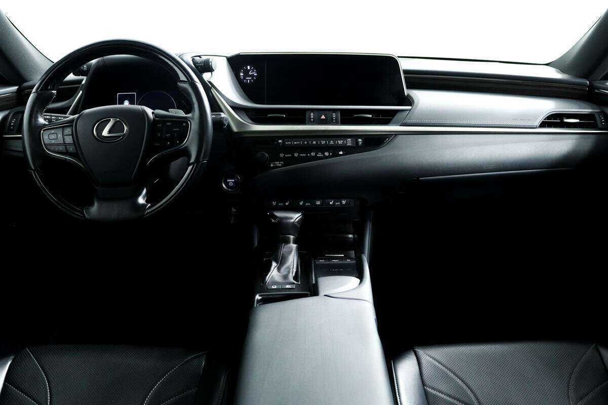 Купить Lexus ES 300h, 2018, 90 630 км, фото №11