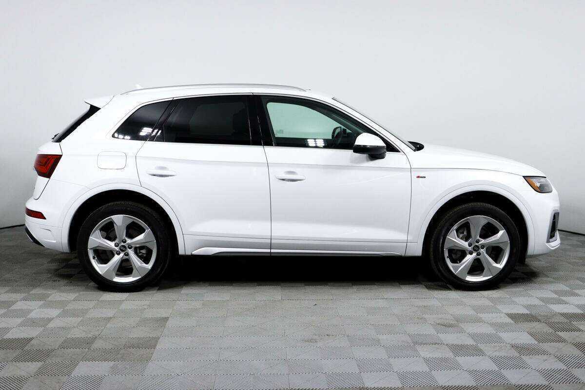 Купить Audi Q5 45 TFSI, 2022, 2 750 км, фото №4