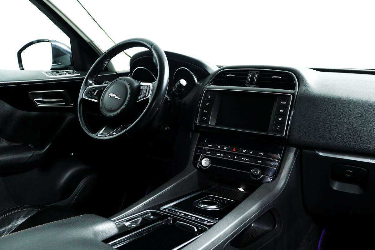 Купить Jaguar F-Pace, 2017, 118 180 км, фото №9