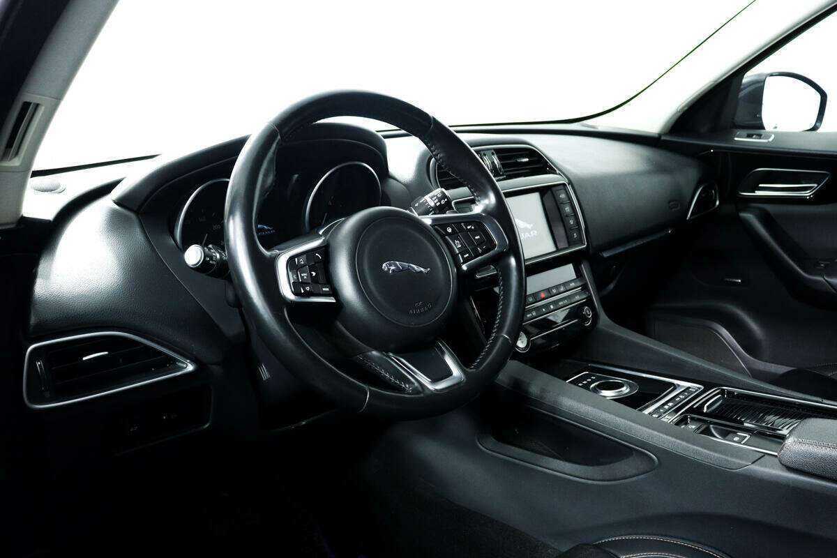 Купить Jaguar F-Pace, 2017, 118 180 км, фото №13