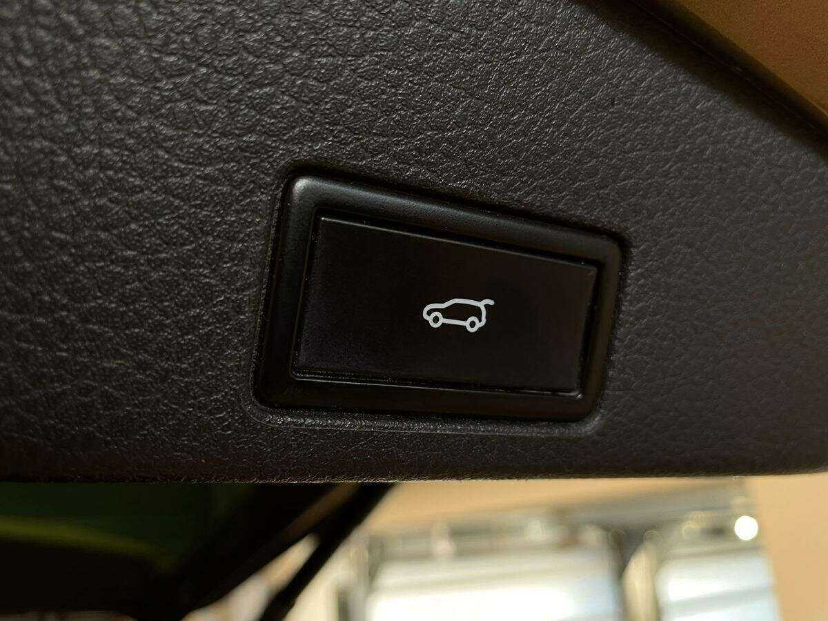 Купить Volkswagen Touareg, 2015, 166 892 км, фото №10