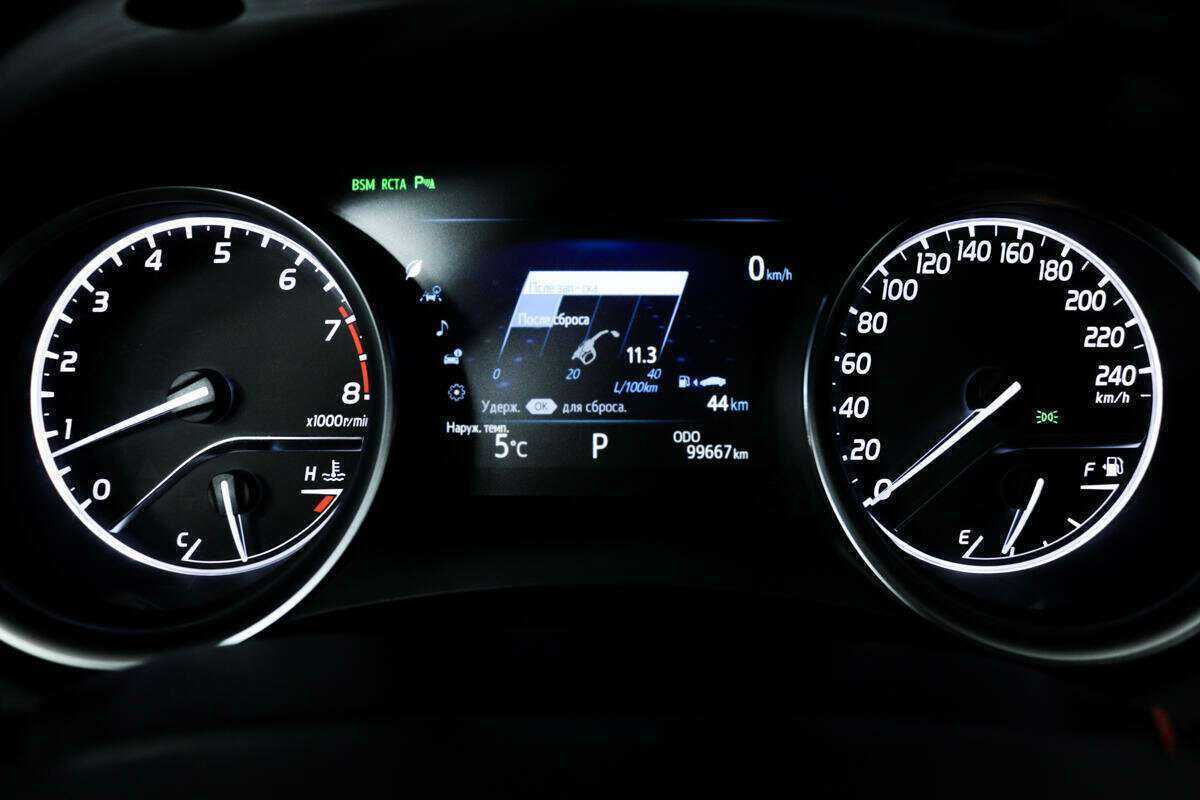 Купить Toyota Camry, 2018, 99 667 км, фото №10