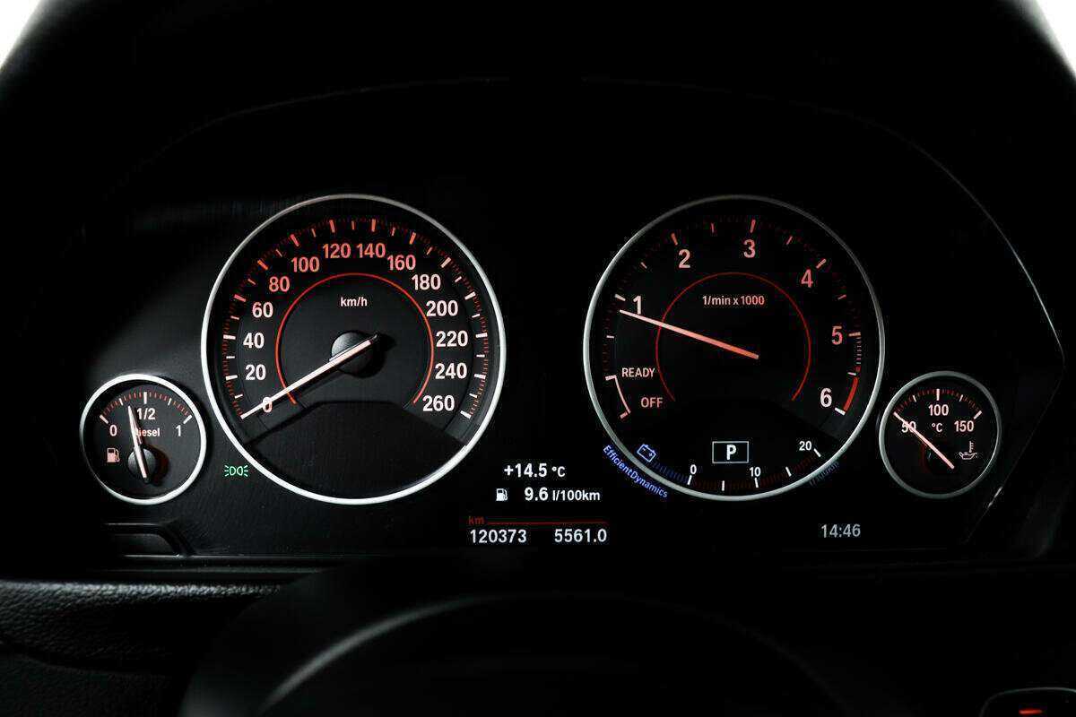 Купить BMW 3 серии 320d xDrive, 2016, 120 371 км, фото №10