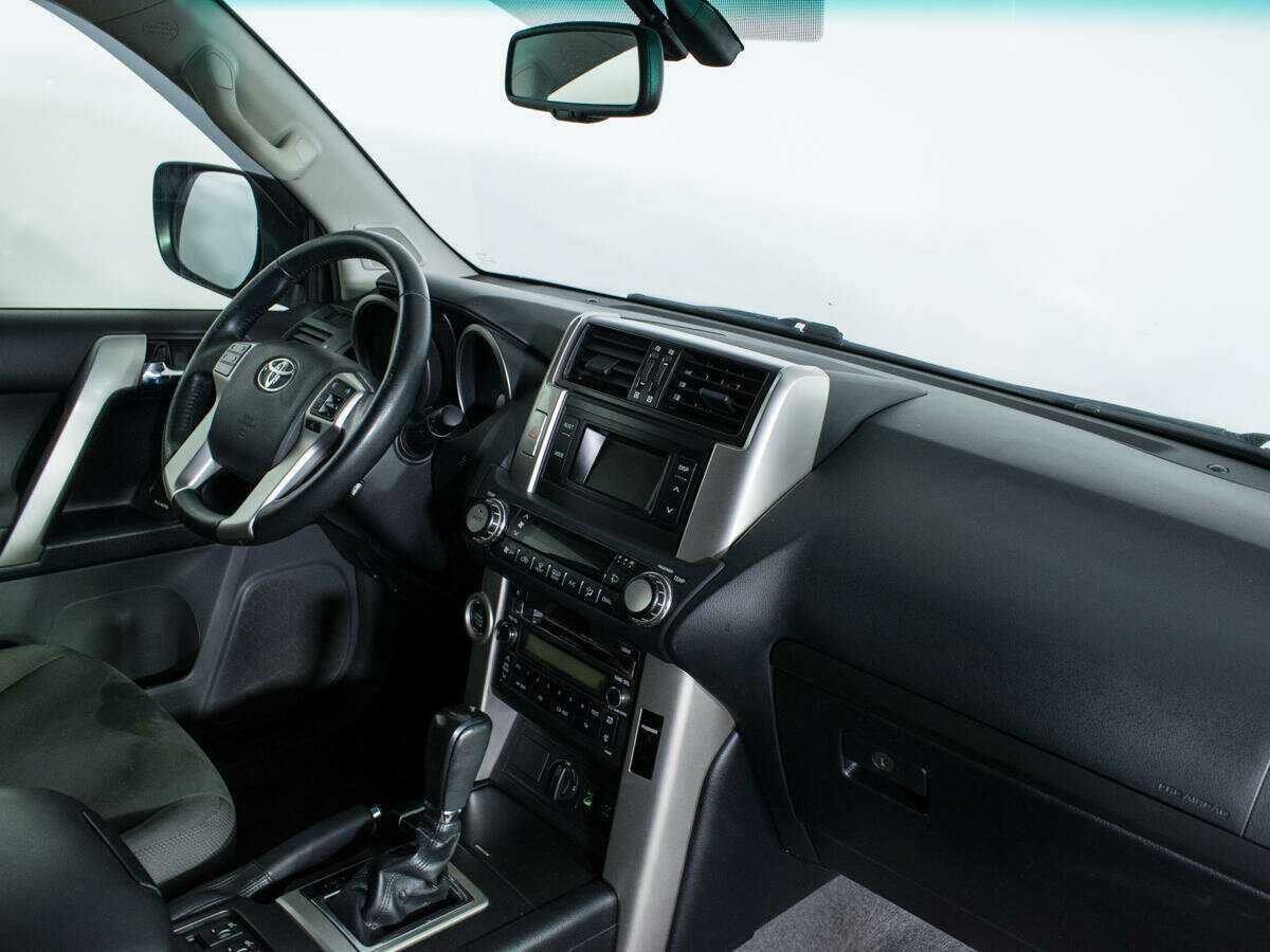 Купить Toyota Land Cruiser Prado, 2011, 84 721 км, фото №9