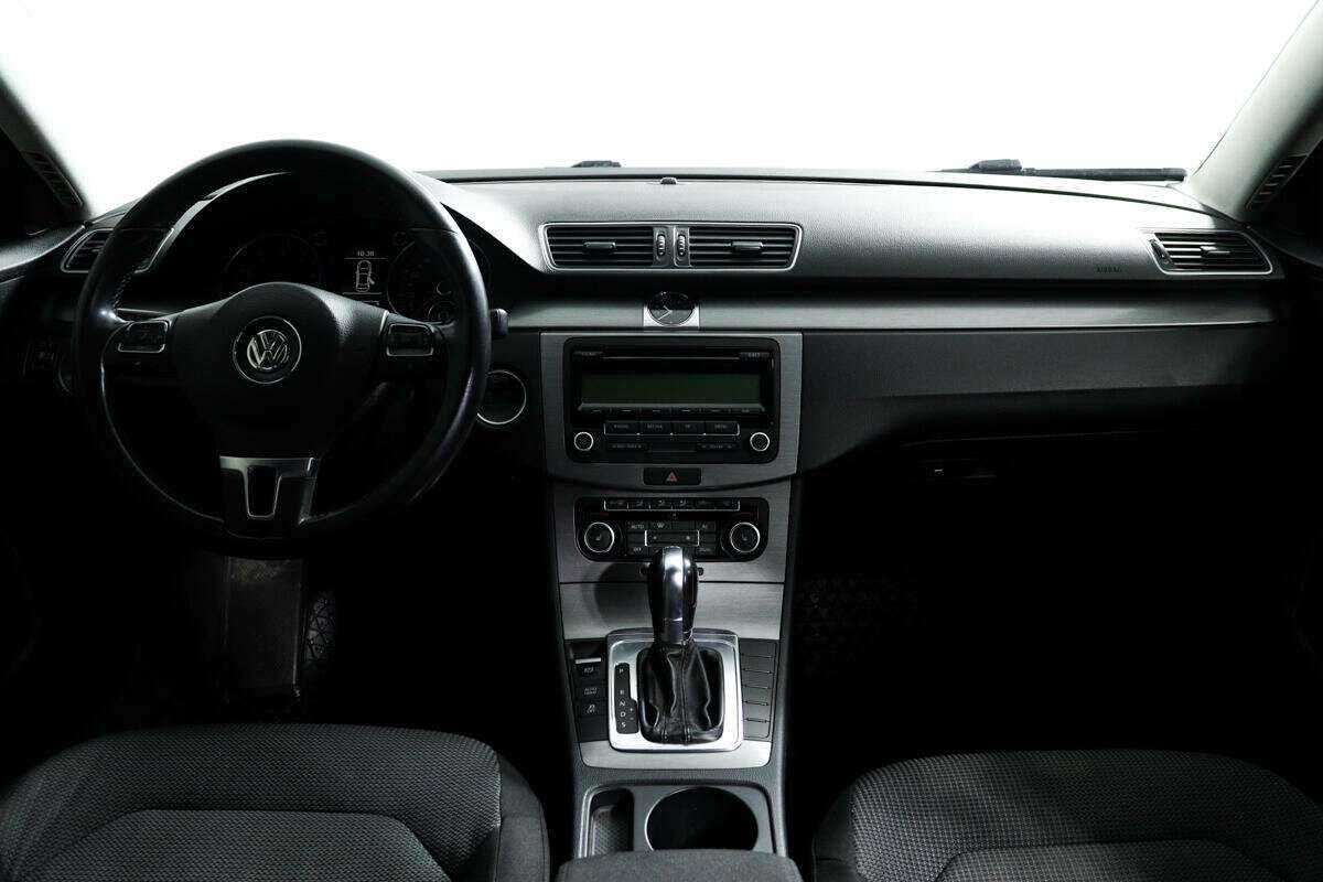 Купить Volkswagen Passat, 2011, 160 554 км, фото №11