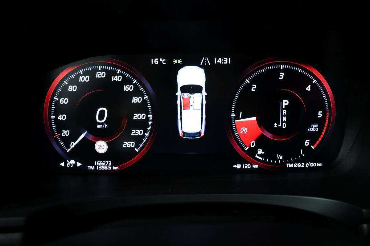 Купить Volvo V90 Cross Country, 2020, 169 273 км, фото №10