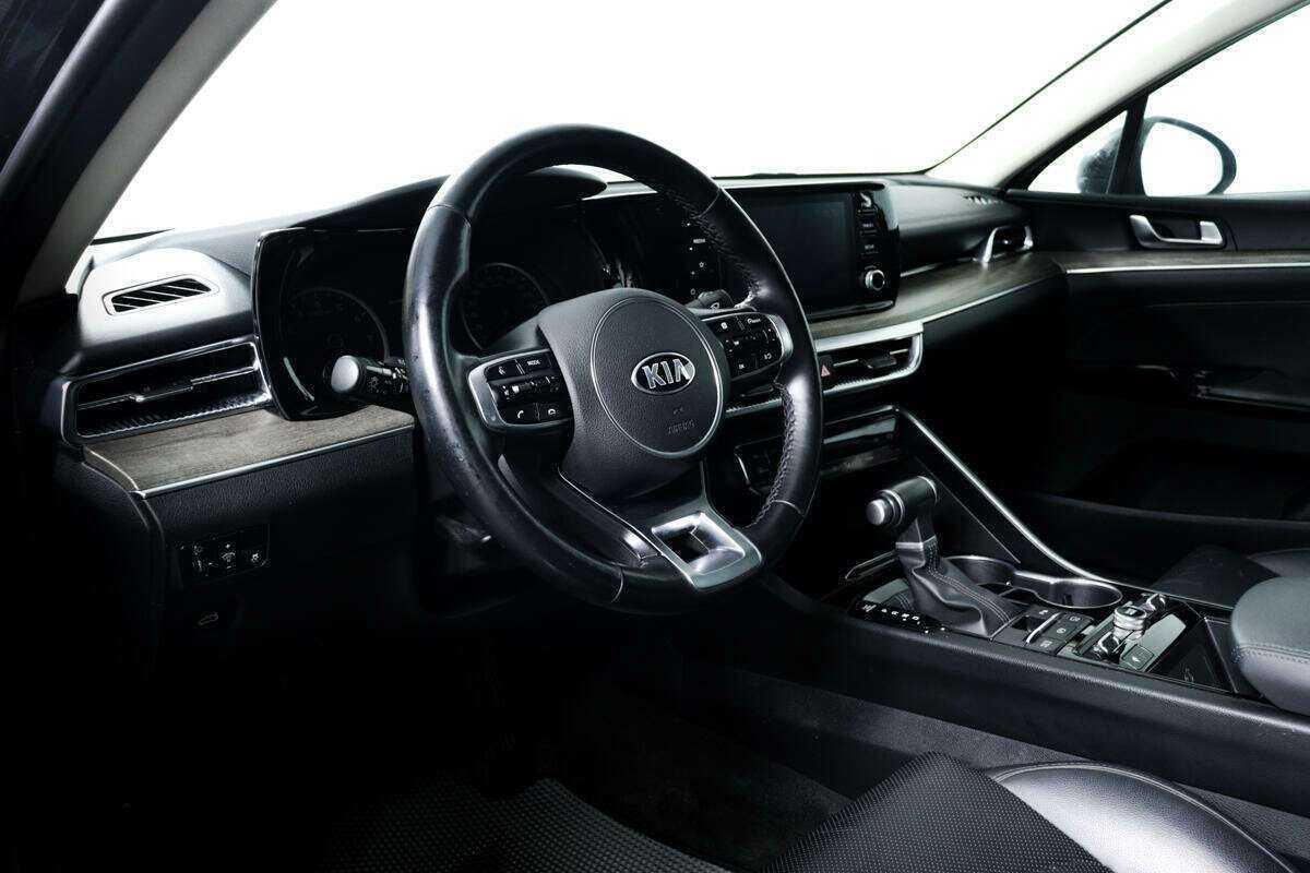 Купить Kia K5, 2020, 73 300 км, фото №13