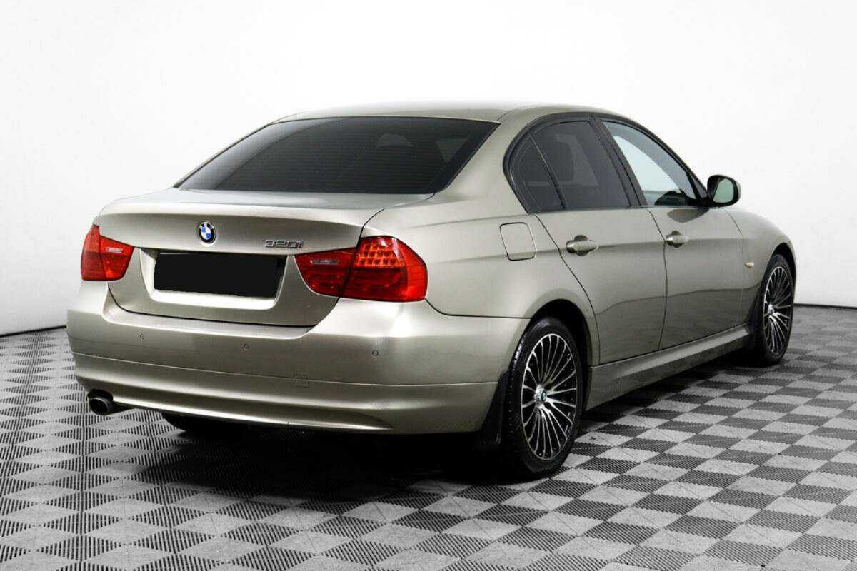 Купить BMW 3 серии 320i, 2010, 262 734 км, фото №5