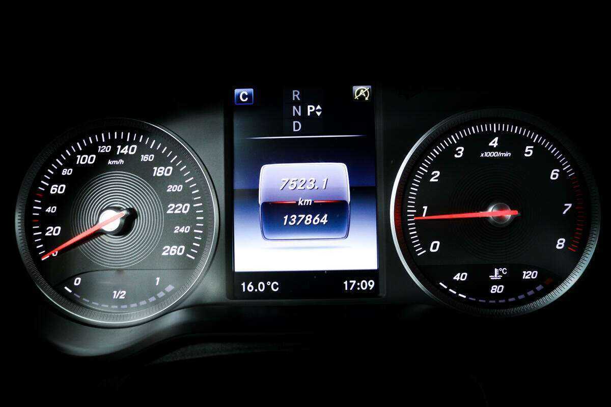 Купить Mercedes-Benz GLC 250, 2015, 137 705 км, фото №10