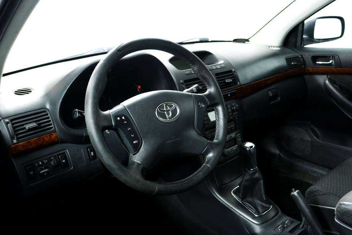 Купить Toyota Avensis, 2005, 450 817 км, фото №13