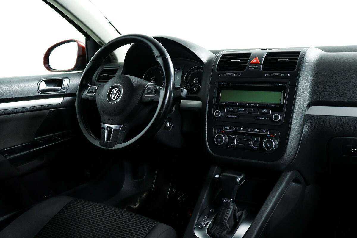 Купить Volkswagen Jetta, 2010, 159 100 км, фото №9