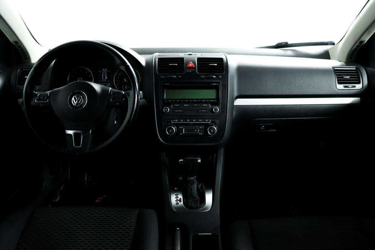 Купить Volkswagen Jetta, 2010, 159 100 км, фото №11