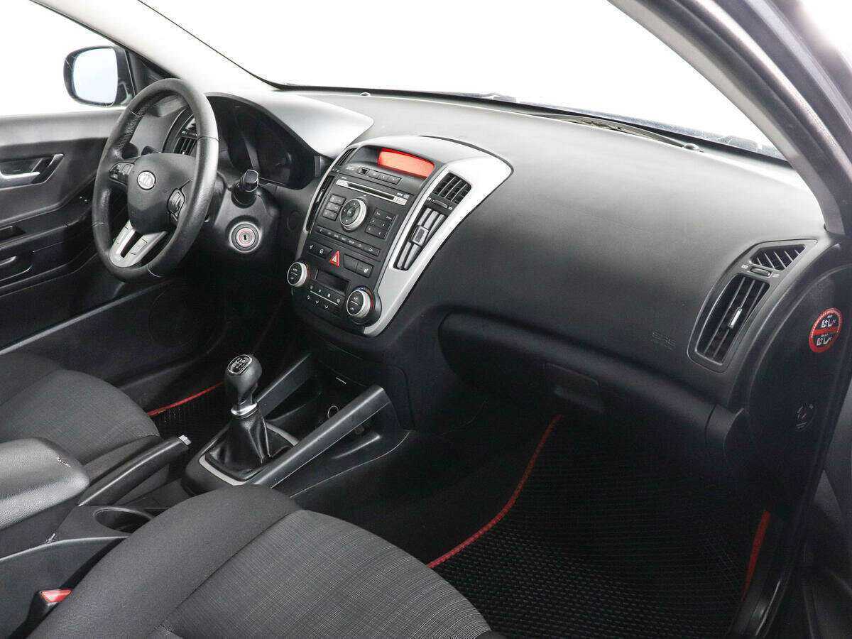 Купить Kia Ceed, 2011, 146 236 км, фото №6