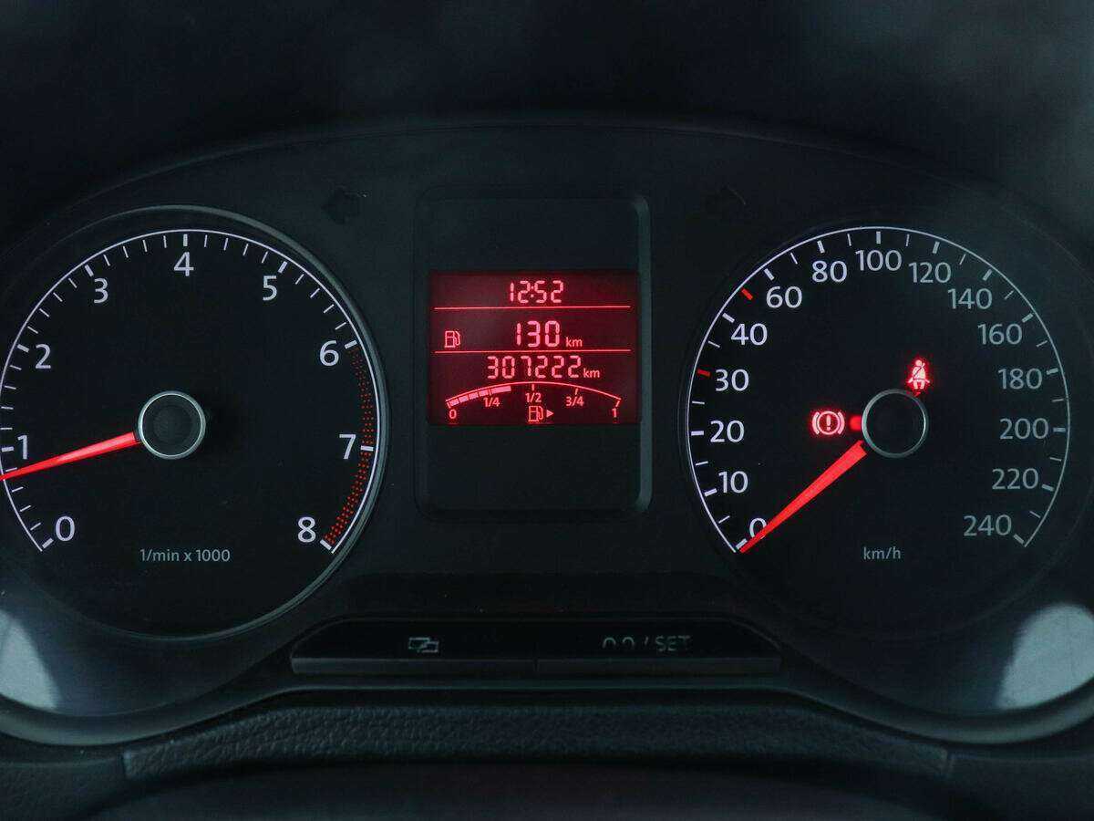 Купить Volkswagen Polo, 2011, 307 177 км, фото №7