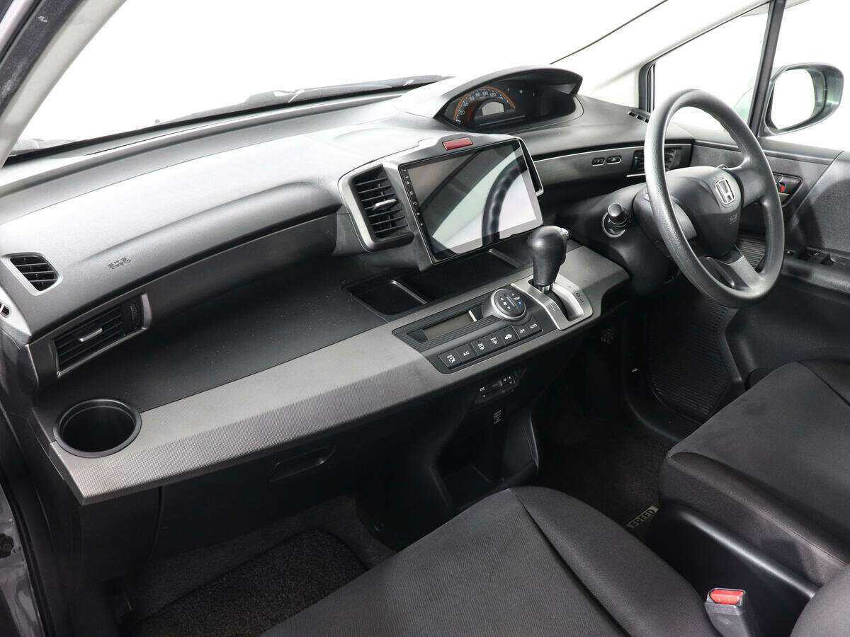 Купить Honda Freed, 2010, 142 924 км, фото №9