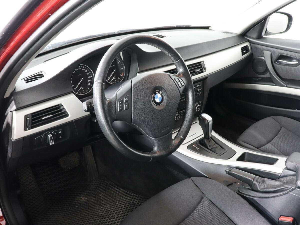 Купить BMW 3 серии 318i, 2011, 186 013 км, фото №6