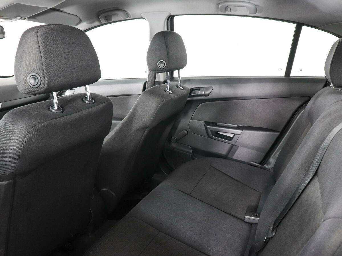 Купить Opel Astra, 2011, 108 975 км, фото №12