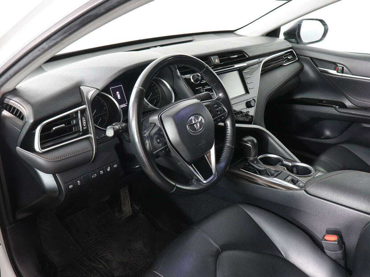 Купить Toyota Camry, 2019, 84 000 км, фото №8