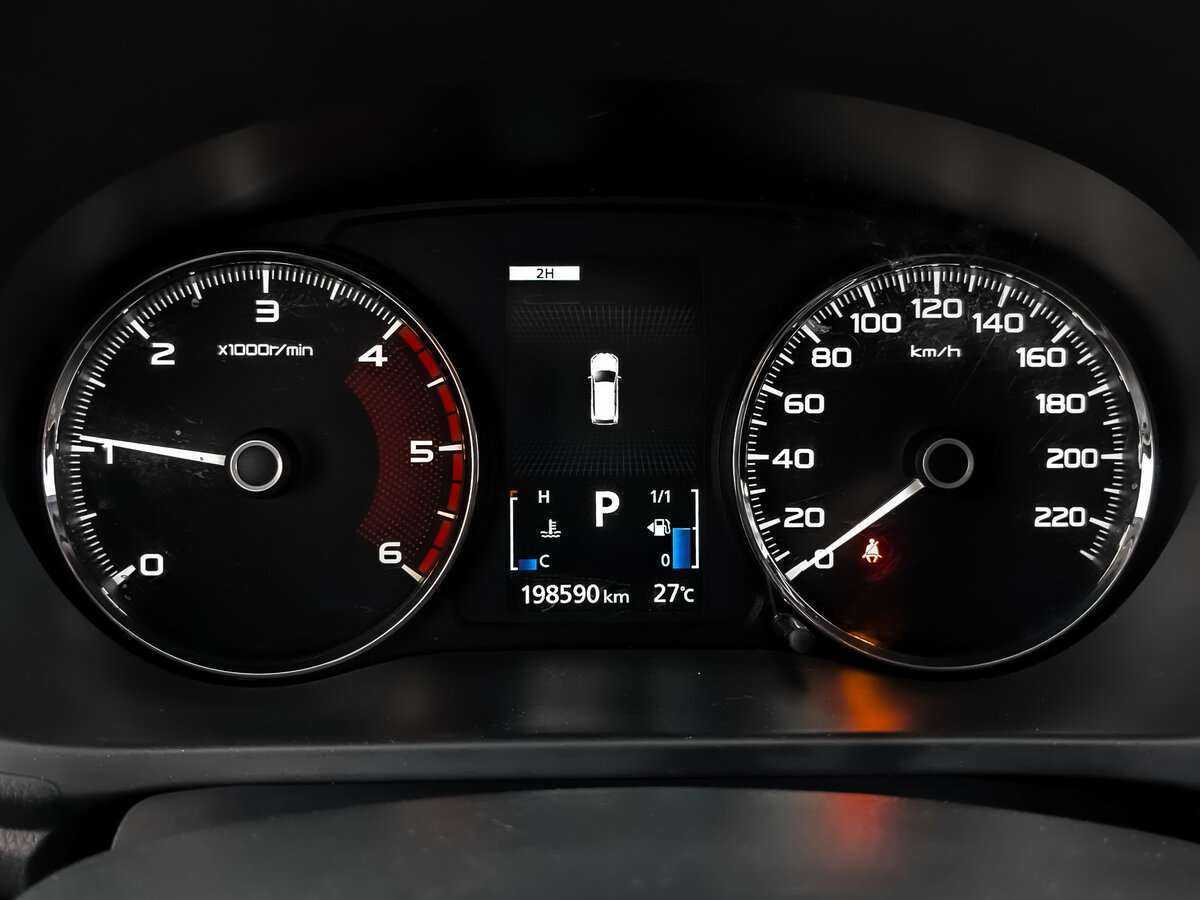 Купить Mitsubishi Pajero Sport, 2017, 198 584 км, фото №12