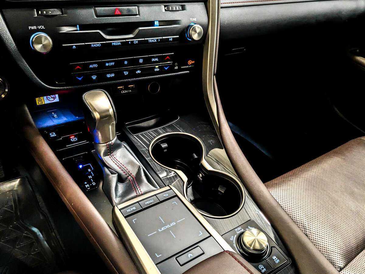 Купить Lexus RX 300, 2019, 38 101 км, фото №21