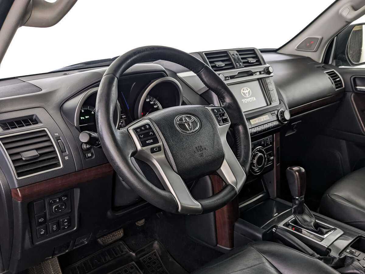 Купить Toyota Land Cruiser Prado, 2016, 332 559 км, фото №10