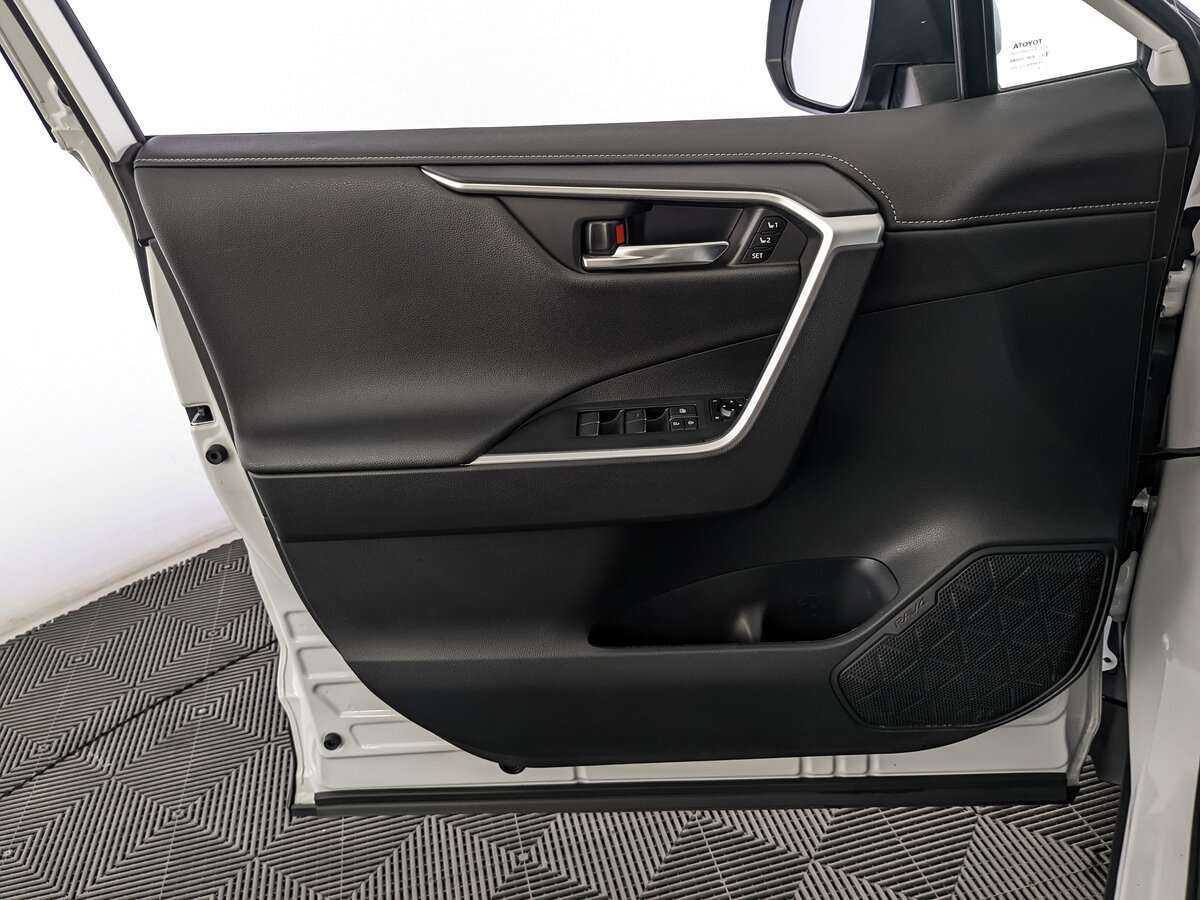 Купить Toyota RAV4, 2022, 40 168 км, фото №17