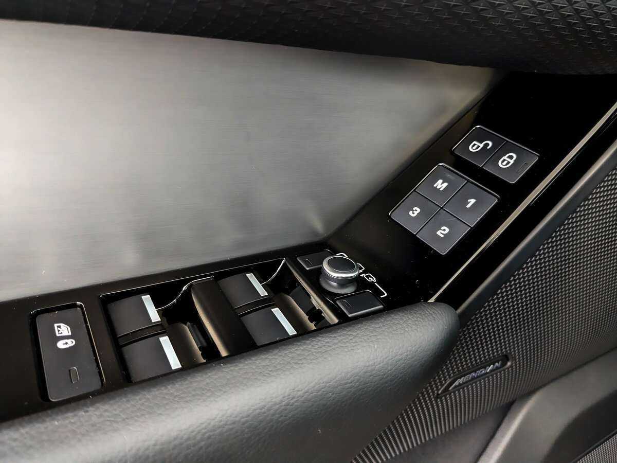 Купить Land Rover Range Rover Velar, 2019, 95 454 км, фото №16