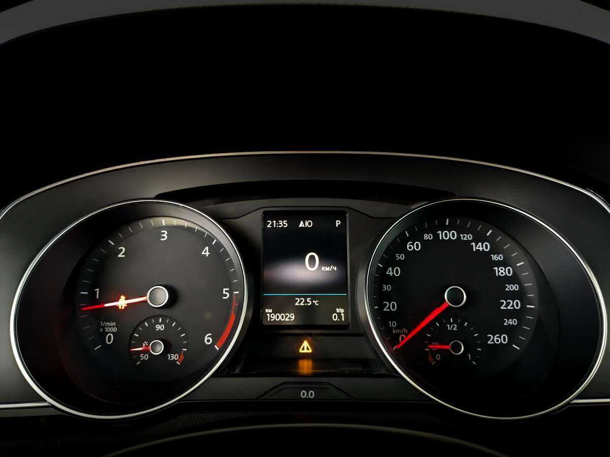 Купить Volkswagen Passat Alltrack, 2018, 188 183 км, фото №13