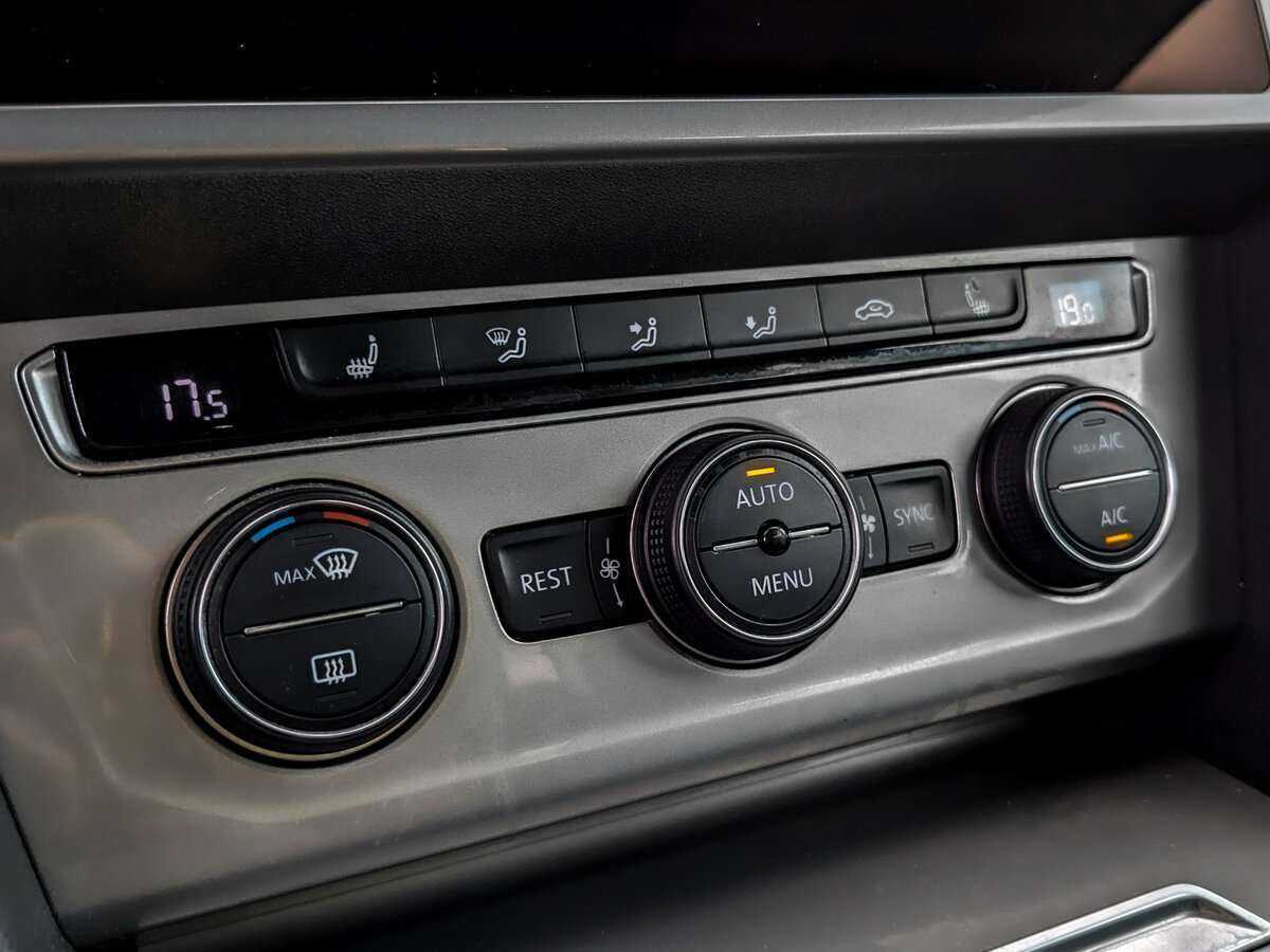 Купить Volkswagen Passat Alltrack, 2018, 188 183 км, фото №27