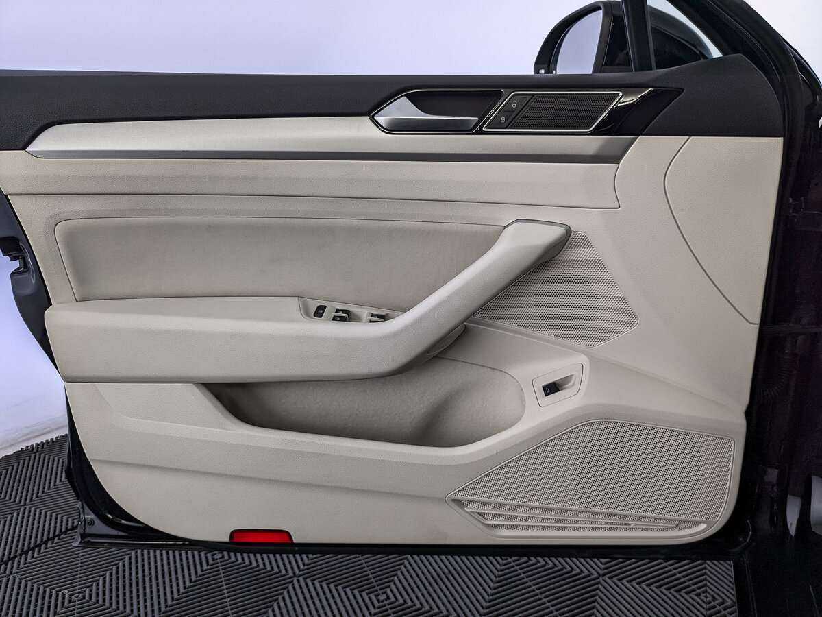 Купить Volkswagen Passat, 2018, 44 409 км, фото №15