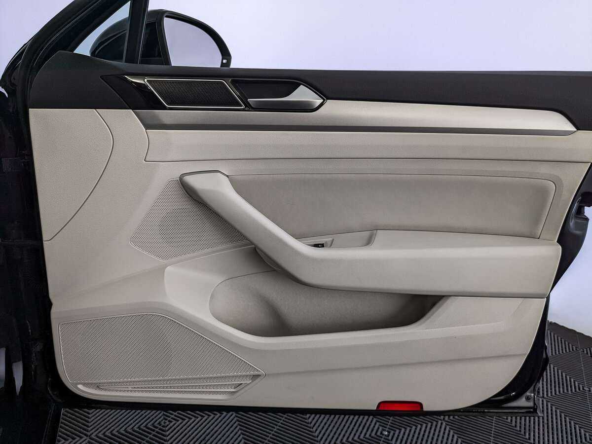 Купить Volkswagen Passat, 2018, 44 409 км, фото №21