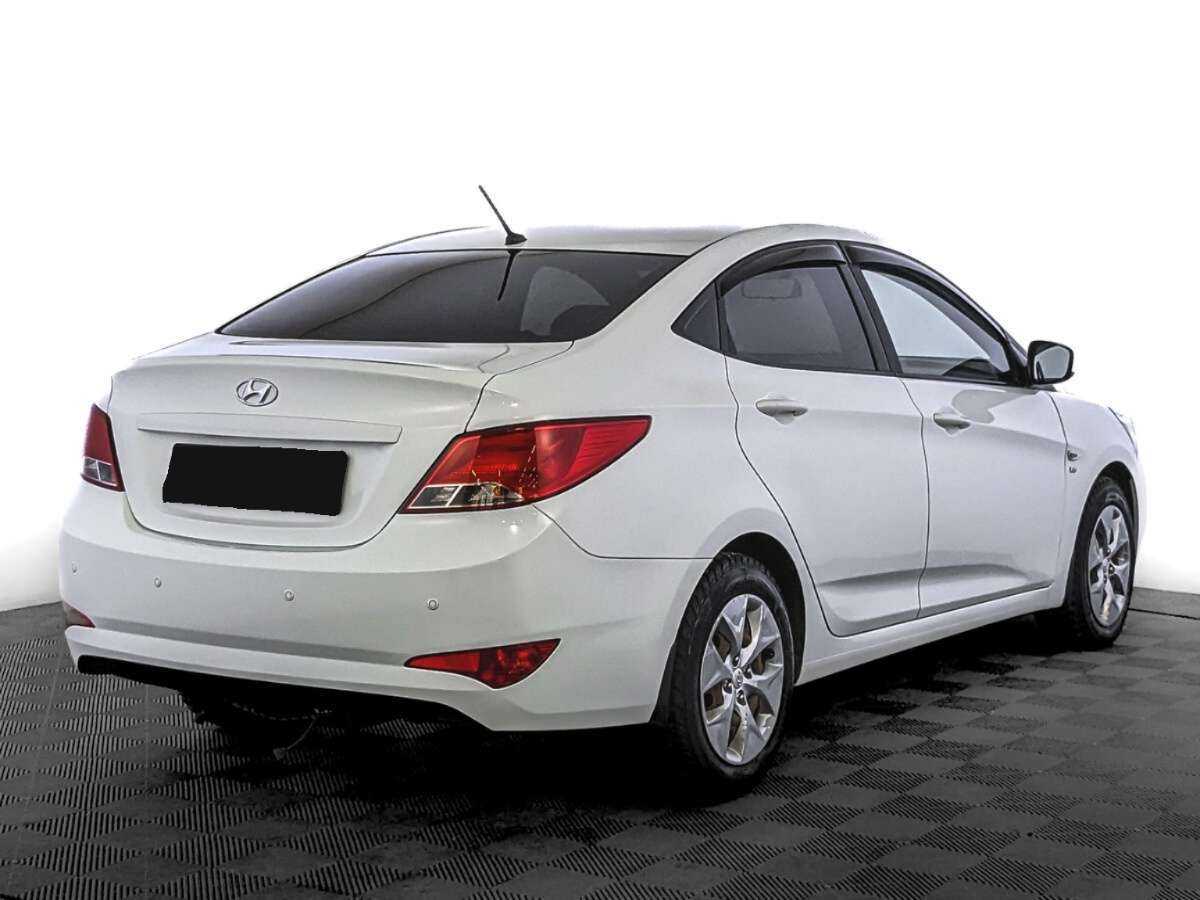 Купить Hyundai Solaris, 2015, 113 015 км, фото №4