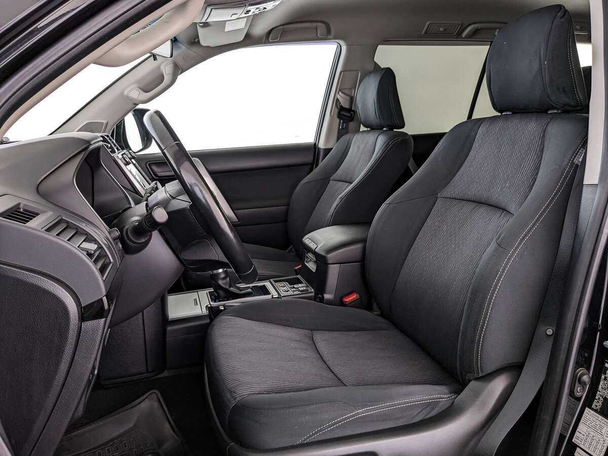Купить Toyota Land Cruiser Prado, 2020, 58 734 км, фото №17