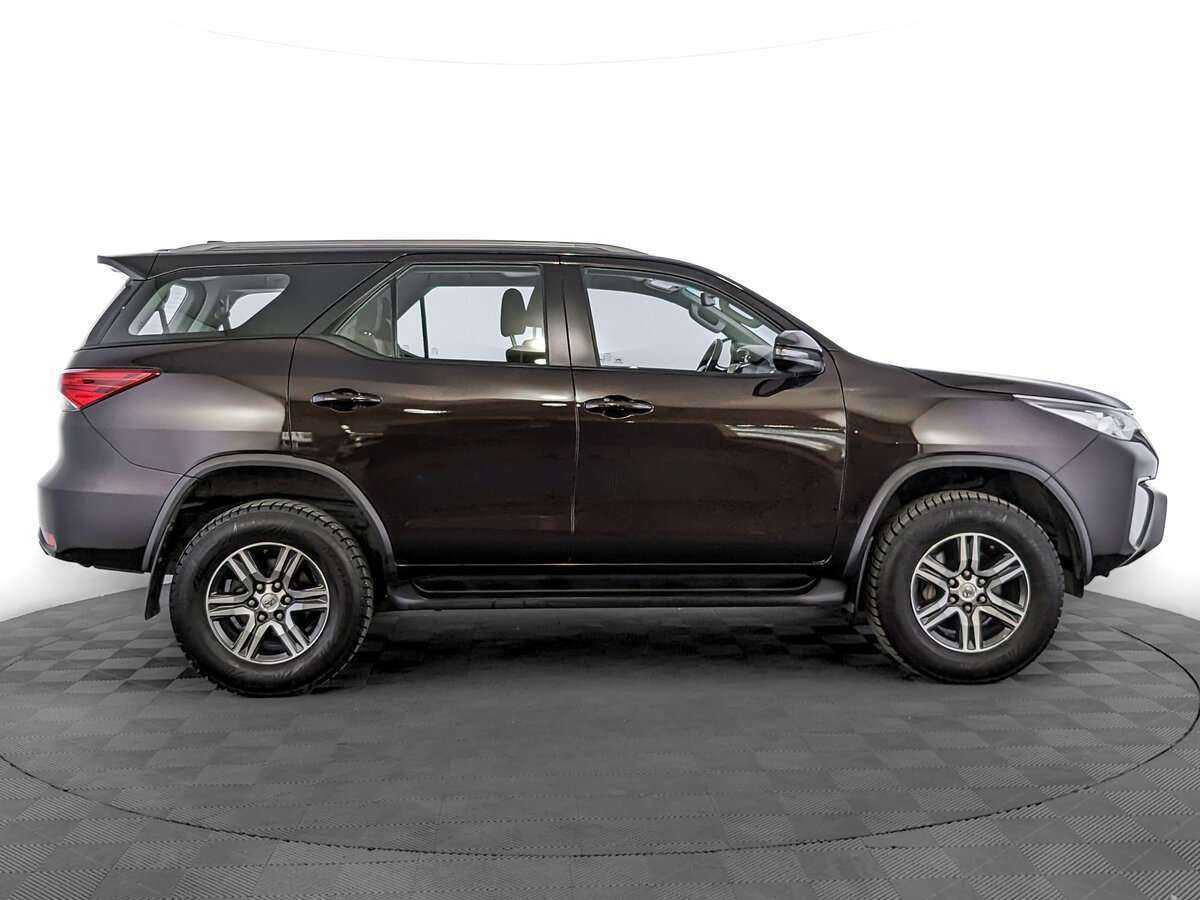 Купить Toyota Fortuner, 2018, 57 388 км, фото №4