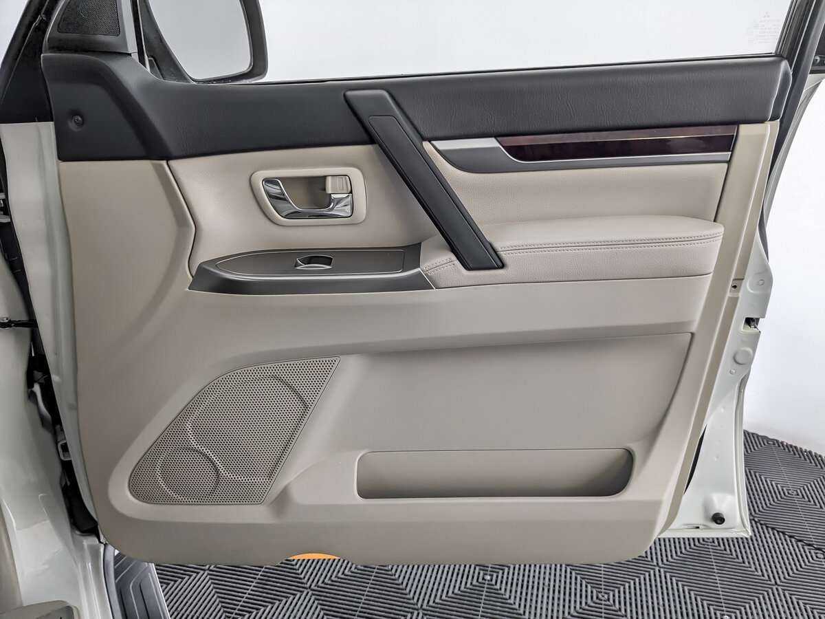 Купить Mitsubishi Pajero, 2020, 30 260 км, фото №19