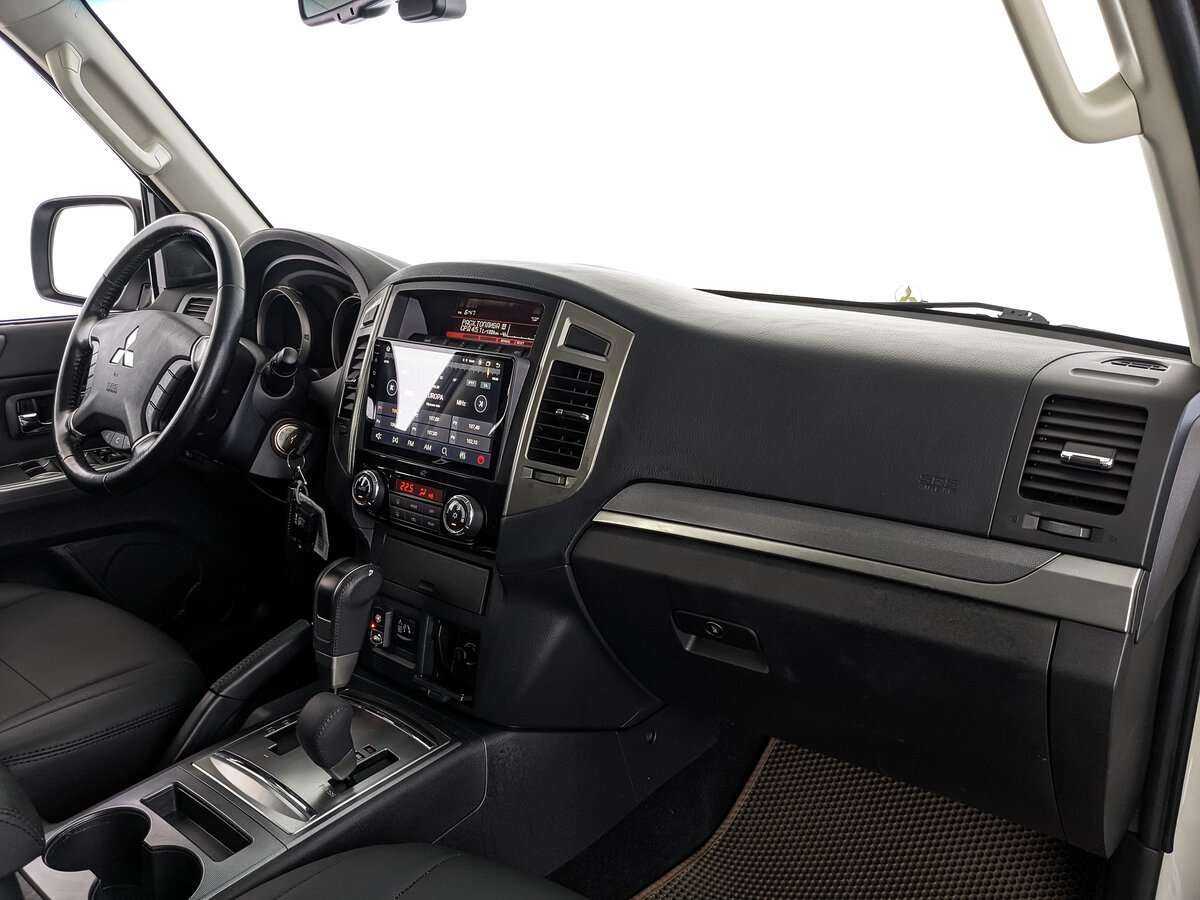 Купить Mitsubishi Pajero, 2021, 21 534 км, фото №9