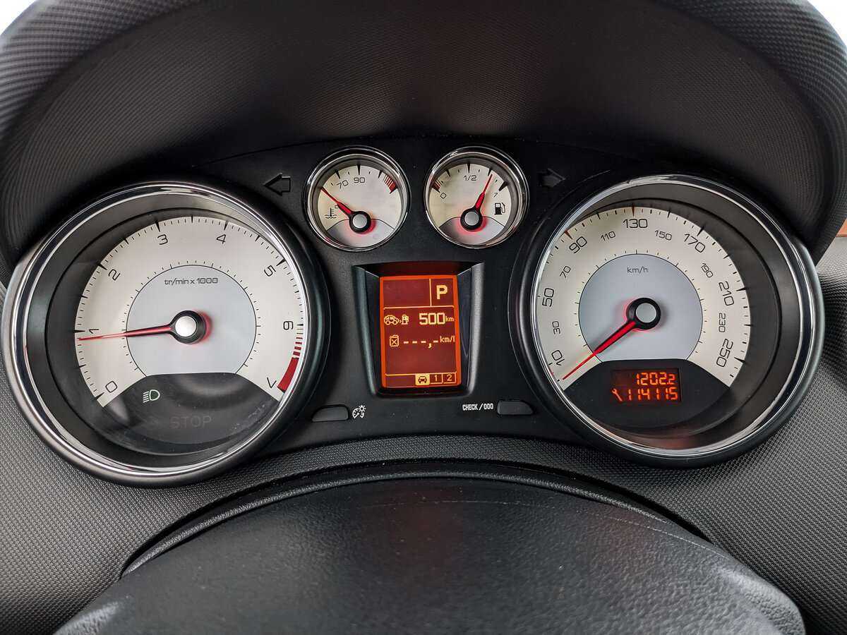 Купить Peugeot 308, 2011, 114 000 км, фото №12