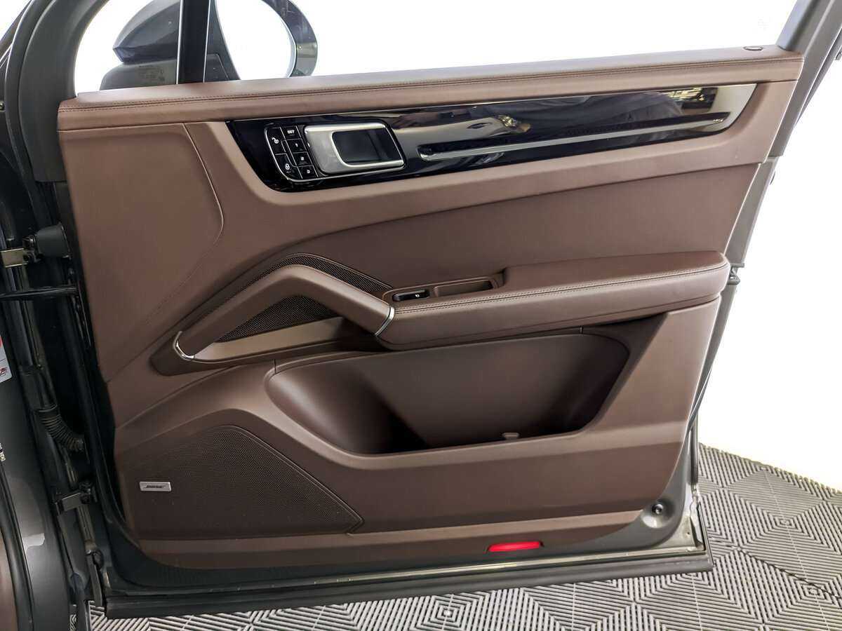 Купить Porsche Cayenne, 2018, 80 936 км, фото №19