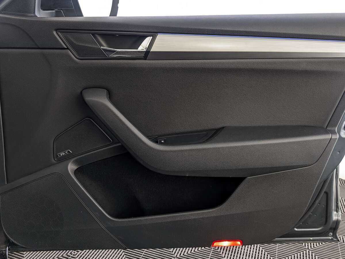 Купить Skoda Superb, 2017, 118 105 км, фото №20