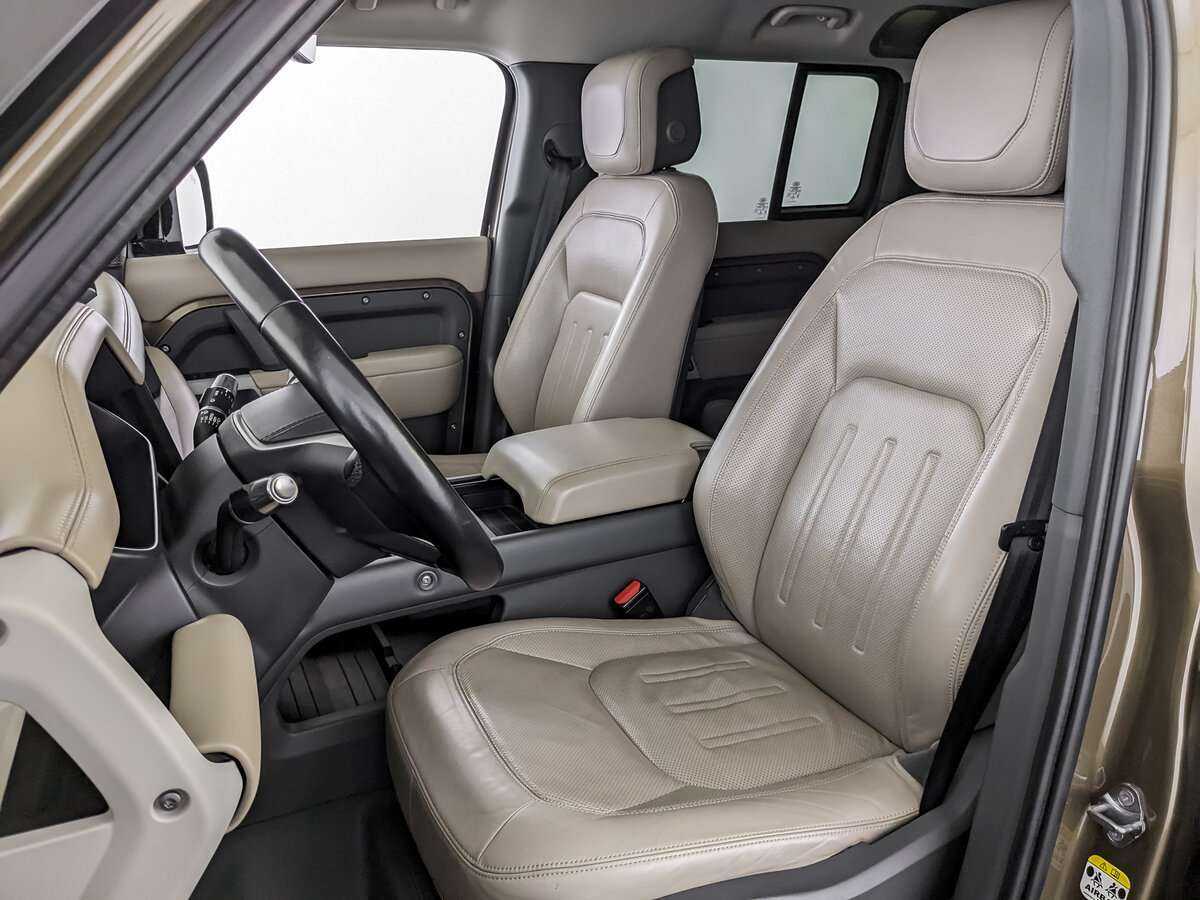 Купить Land Rover Defender 110, 2021, 75 671 км, фото №13