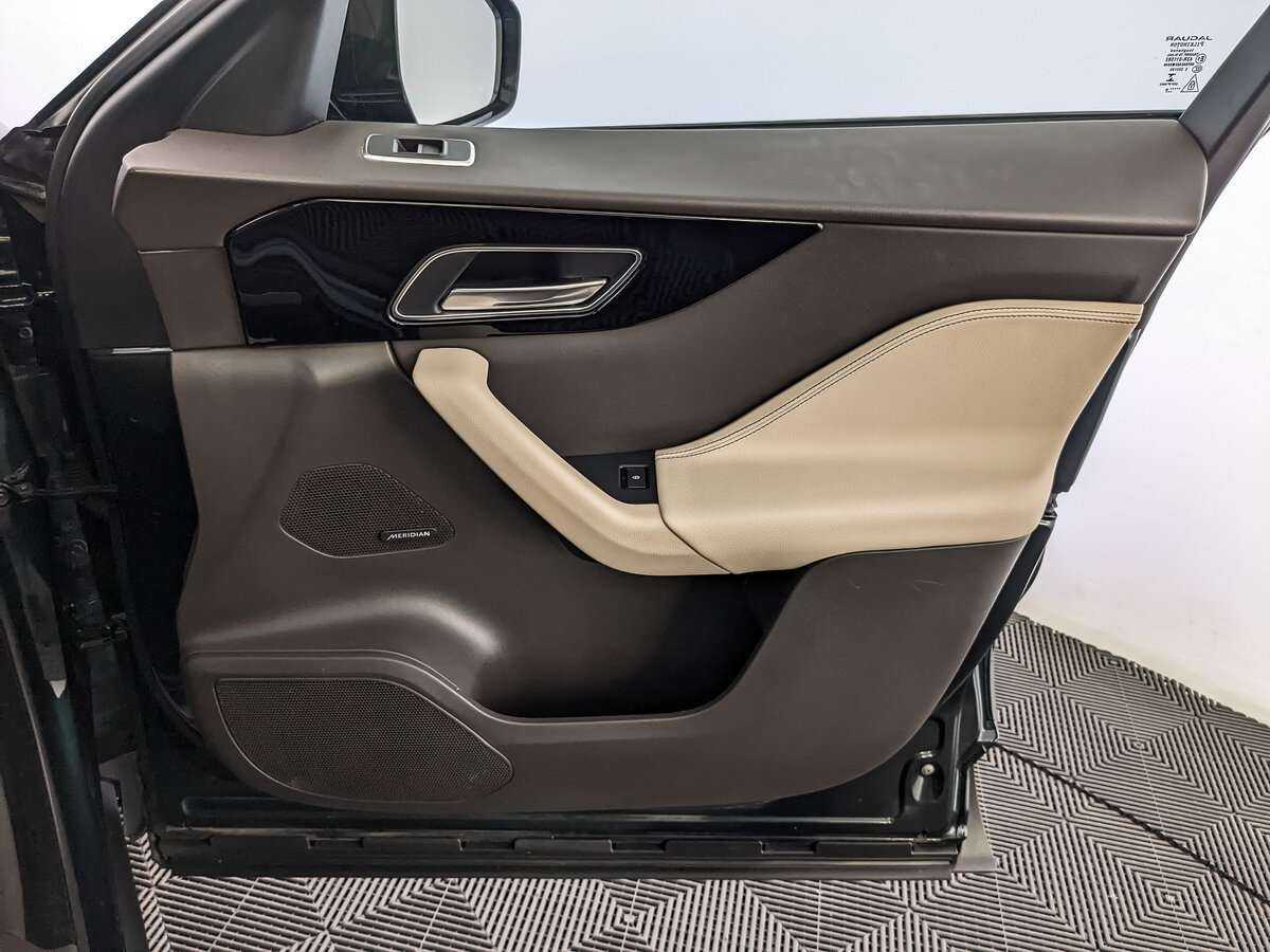 Купить Jaguar F-Pace, 2018, 94 155 км, фото №21