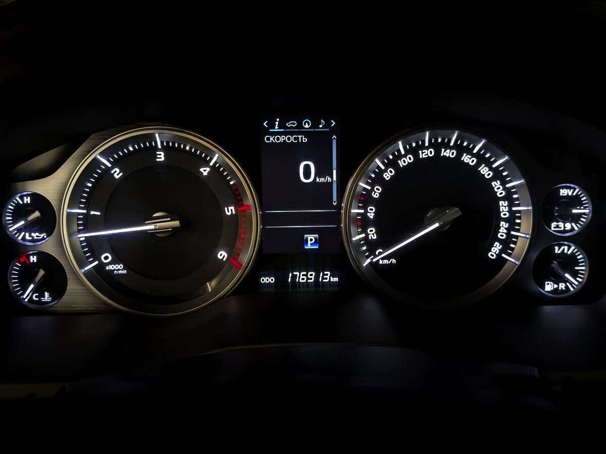 Купить Toyota Land Cruiser, 2017, 176 912 км, фото №11