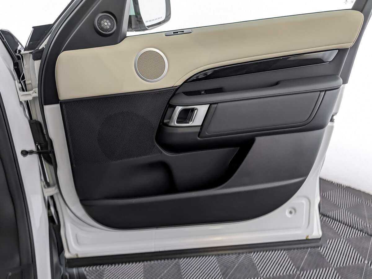 Купить Land Rover Discovery, 2018, 114 610 км, фото №21